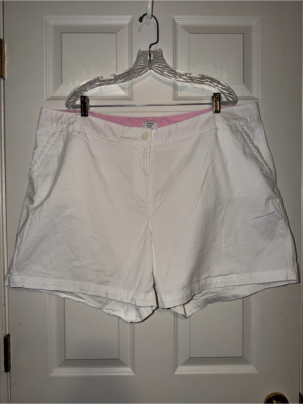 crown & ivy Caroline White Chino Style Shorts